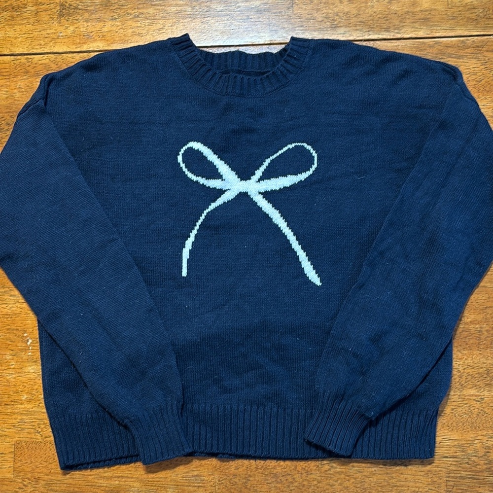 Bow Sweater🎀